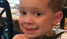 爆料假笑姐和后妈视频是真的吗,是真是假？