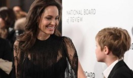 爆料安吉丽娜朱莉视频,揭秘好莱坞女神的真实生活